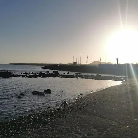 Practical And Cozy In Southern Apartamento