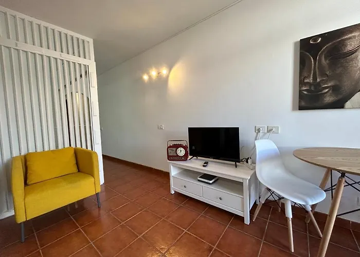 Practical And Cozy In Southern *