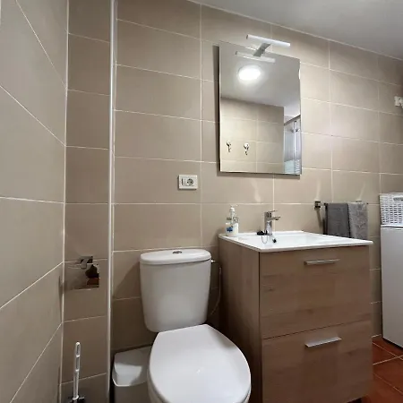 Practical And Cozy In Southern Arona *