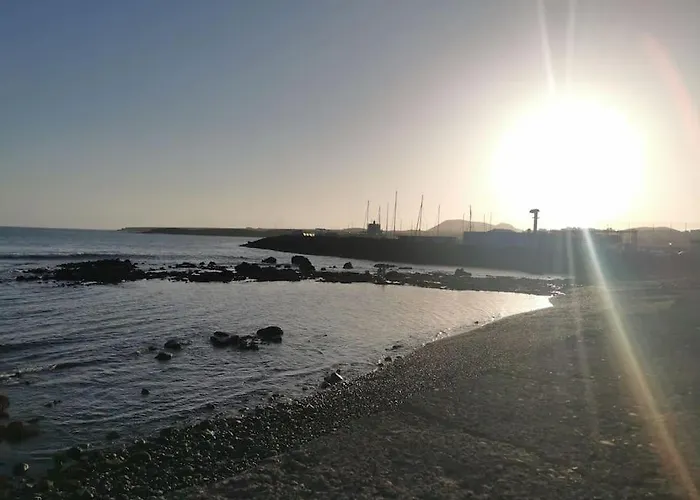 Practical And Cozy In Southern Lägenhet