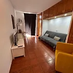Practical And Cozy In Southern Apartman Arona